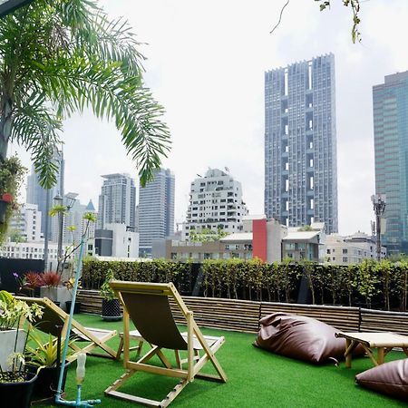 Hash Apartment With Unique Chill Design At Silom Soi 3 バンコク都 エクステリア 写真
