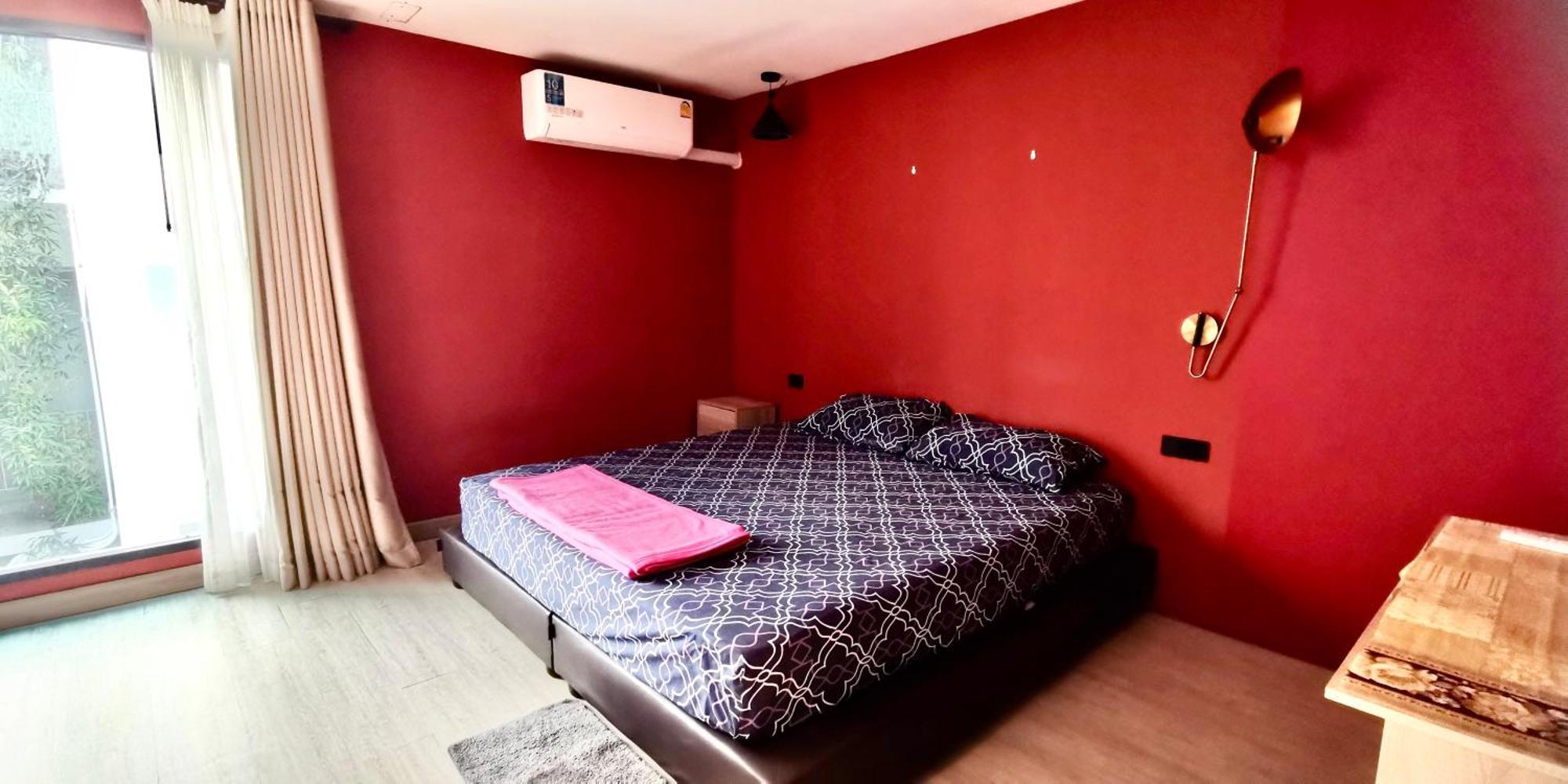 Hash Apartment With Unique Chill Design At Silom Soi 3 バンコク都 エクステリア 写真